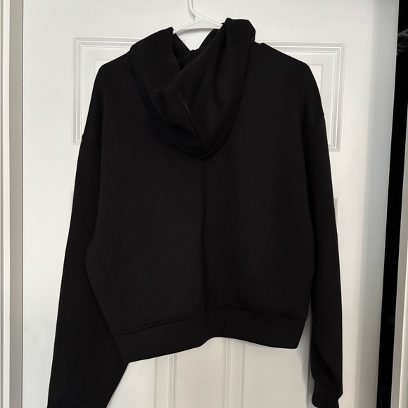 NWOT Weekday Sweatshirt - Picture 2 of 5